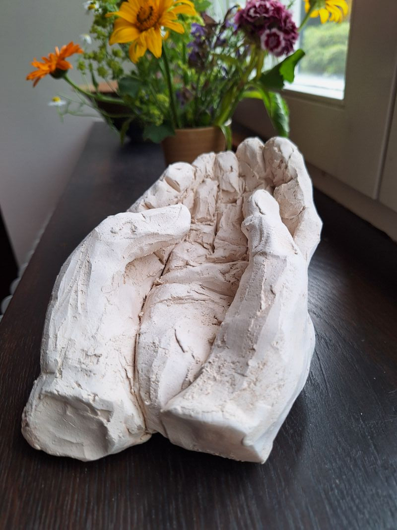 Skulptur_in Deine Hände